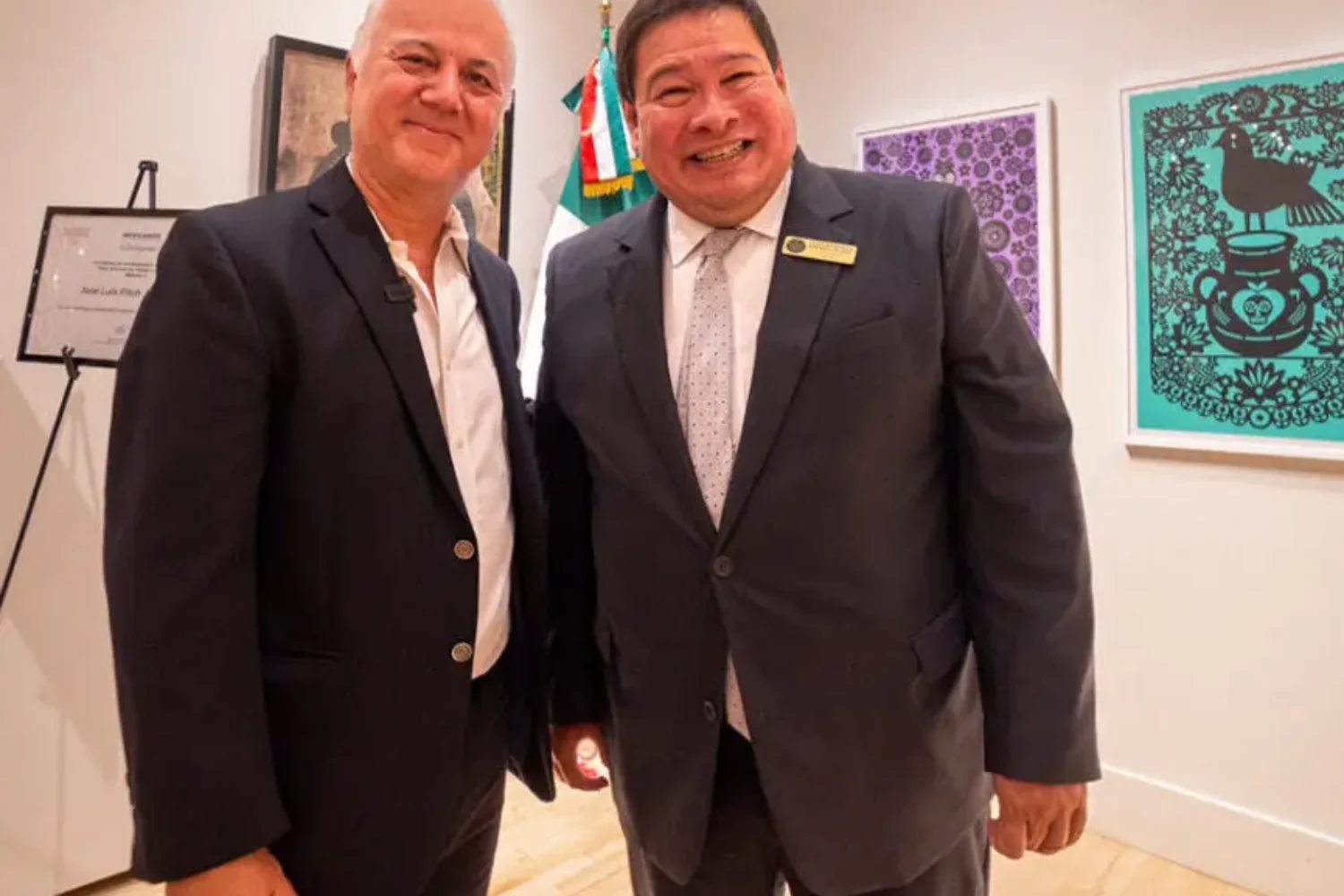 Luis Fitch with the mexican Consulate